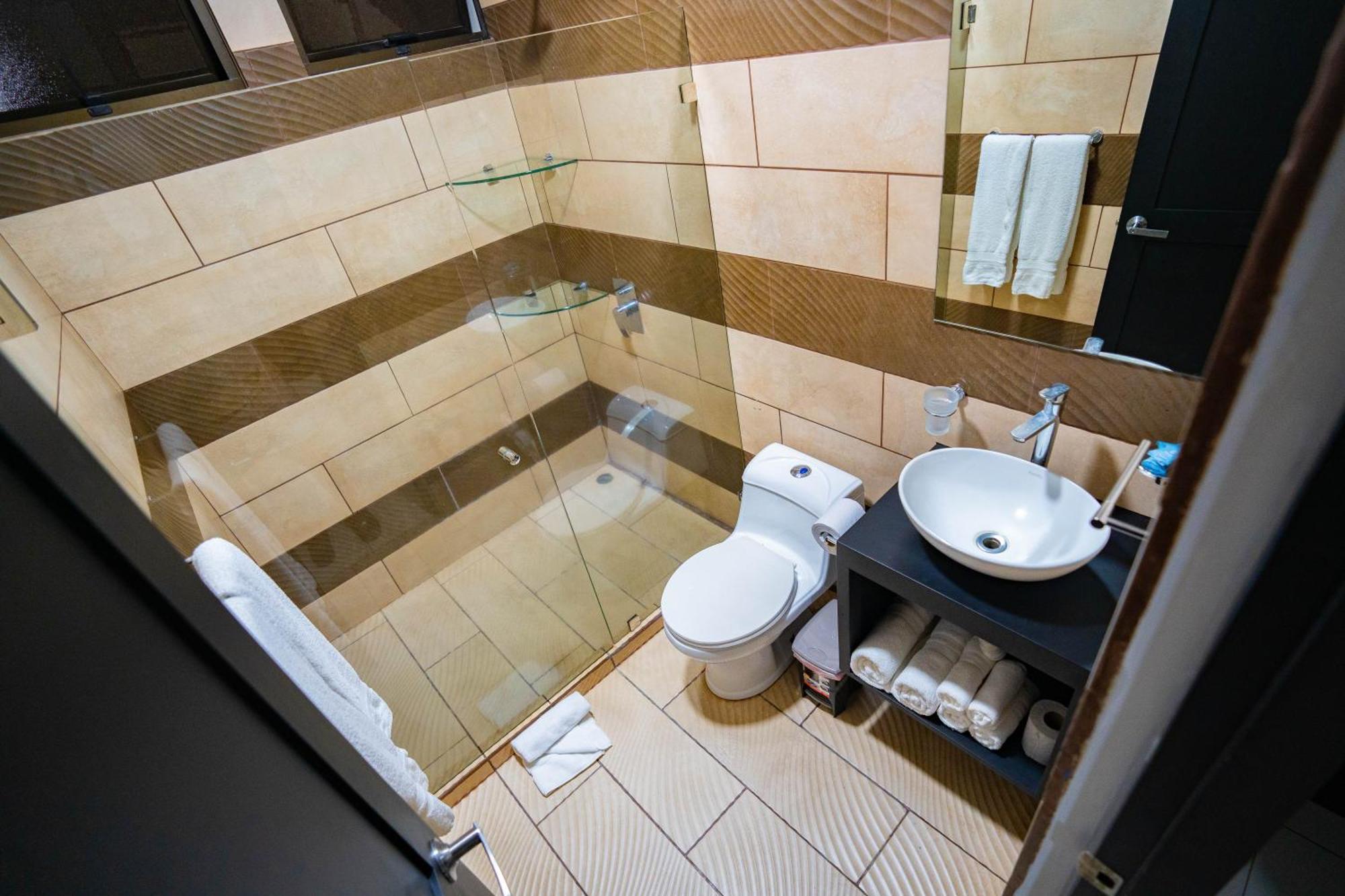 Apartamentos La Casona La Fortuna Екстериор снимка
