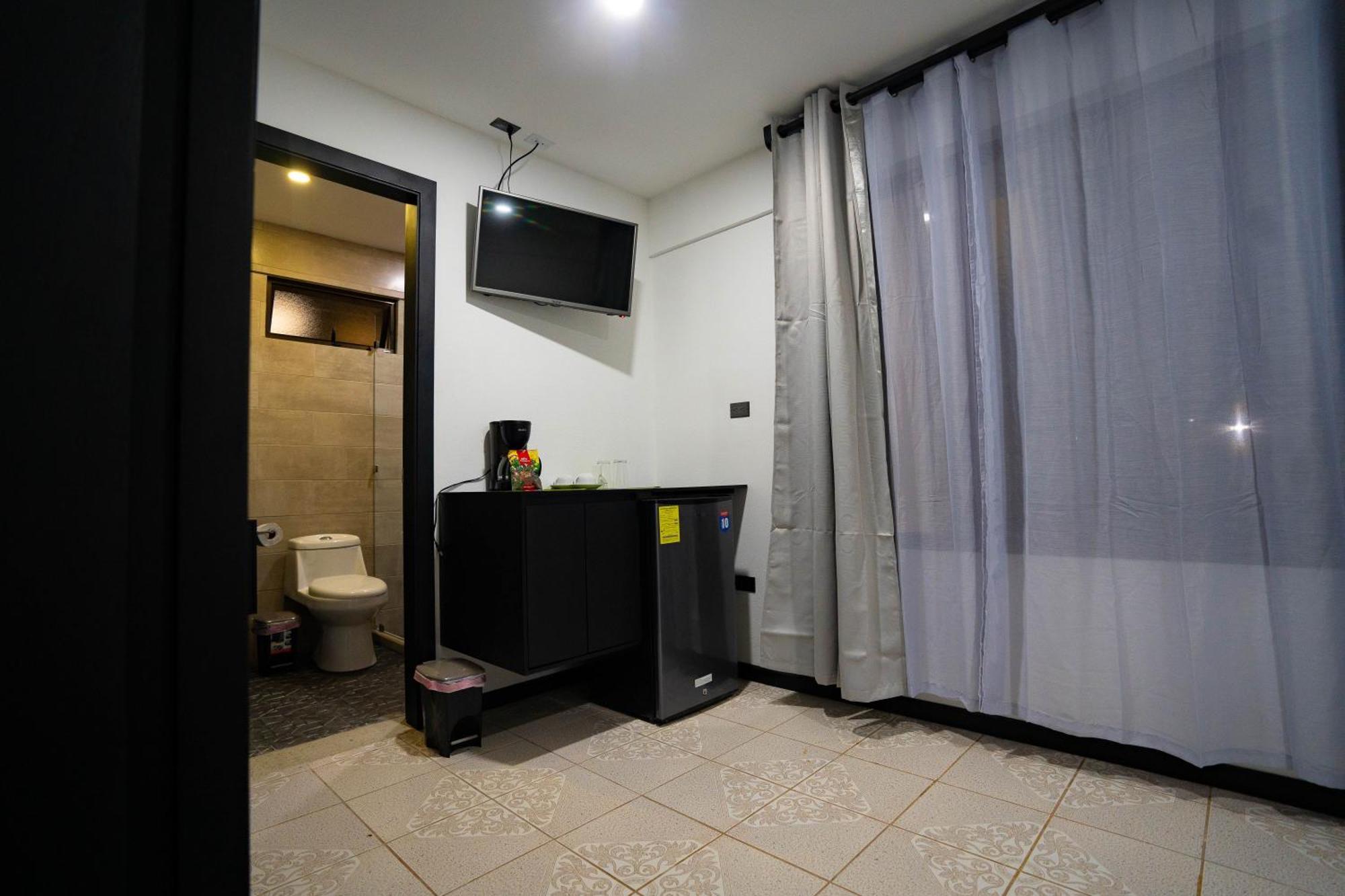 Apartamentos La Casona La Fortuna Екстериор снимка