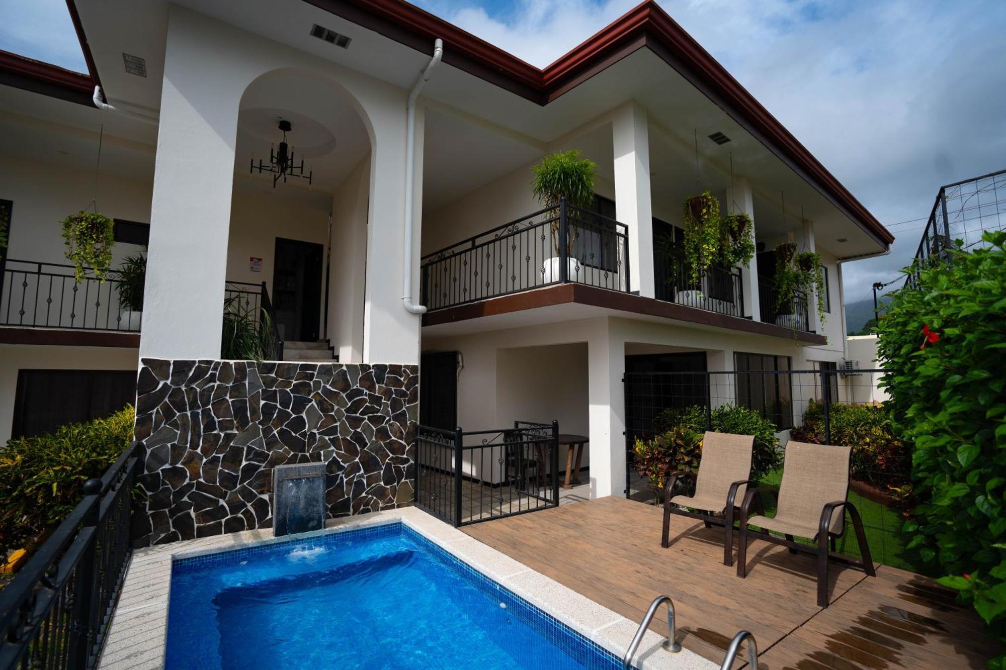 Apartamentos La Casona La Fortuna Екстериор снимка